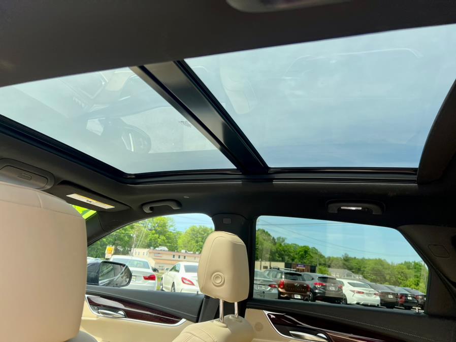 2018 Cadillac XT5 AWD 4dr Luxury, available for sale in Berlin, Connecticut | Tru Auto Mall. Berlin, Connecticut 2018 Cadillac XT5 AWD 4dr Luxury, available for sale in Berlin, Connecticut | Tru Auto Mall. Berlin, Connecticut