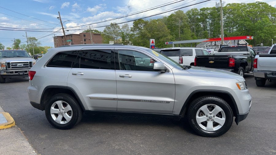 2011 Jeep Grand Cherokee 4WD 4dr Laredo, available for sale in Waterbury, Connecticut | West End Automotive Center. Waterbury, Connecticut 2011 Jeep Grand Cherokee 4WD 4dr Laredo, available for sale in Waterbury, Connecticut | West End Automotive Center. Waterbury, Connecticut