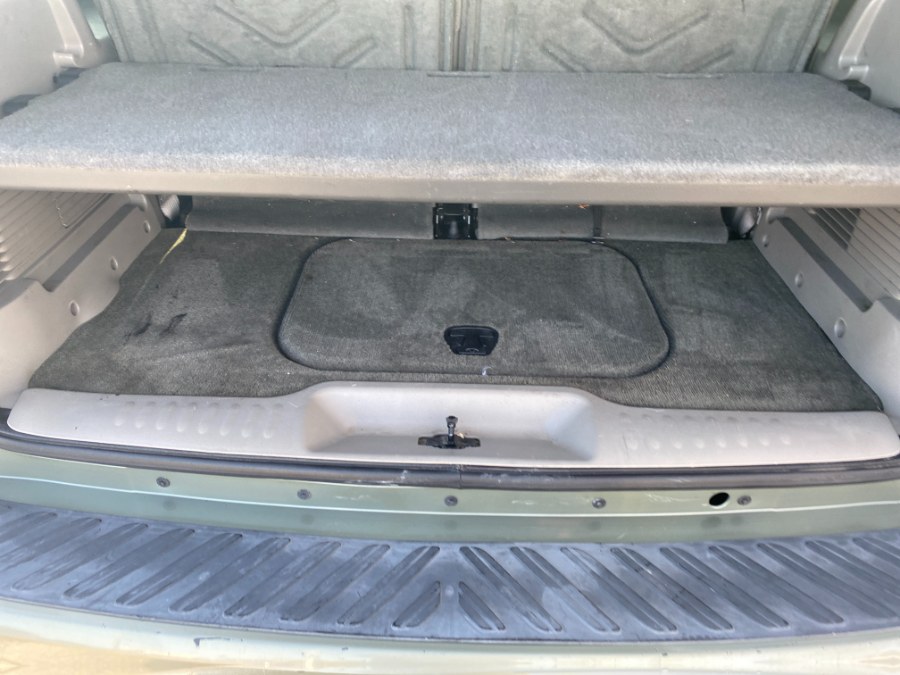 2004 GMC Envoy XL 4dr 4WD SLE, available for sale in Middle Village, New York | Middle Village Motors . Middle Village, New York 2004 GMC Envoy XL 4dr 4WD SLE, available for sale in Middle Village, New York | Middle Village Motors . Middle Village, New York