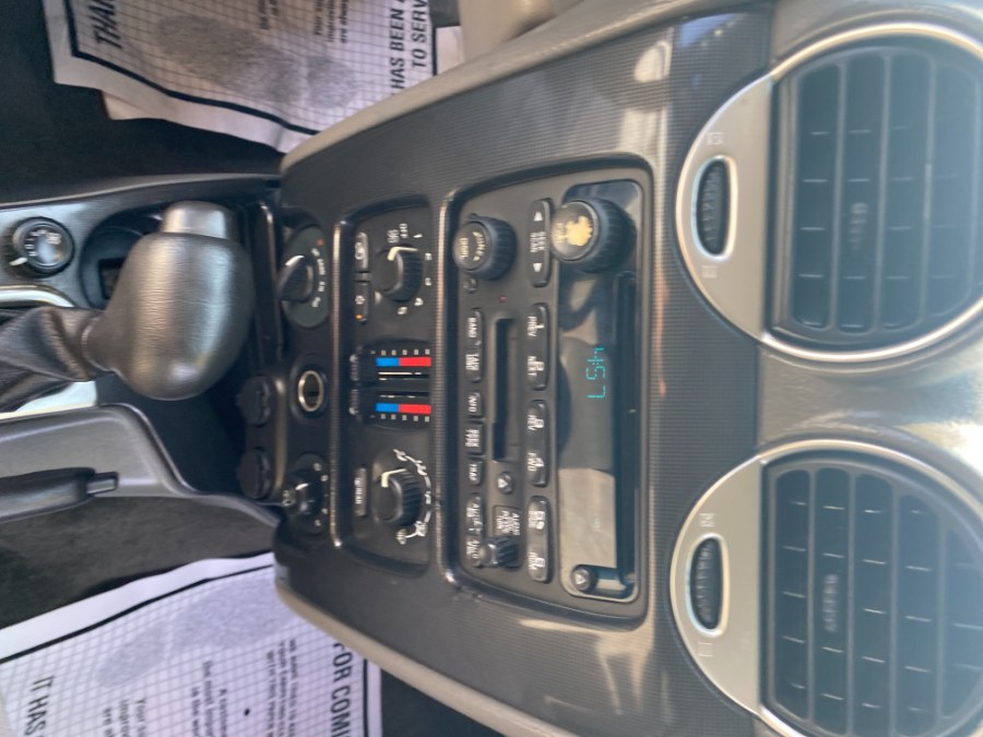 2004 GMC Envoy XL 4dr 4WD SLE, available for sale in Middle Village, New York | Middle Village Motors . Middle Village, New York 2004 GMC Envoy XL 4dr 4WD SLE, available for sale in Middle Village, New York | Middle Village Motors . Middle Village, New York