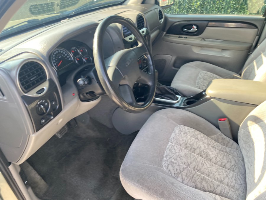 2004 GMC Envoy XL 4dr 4WD SLE, available for sale in Middle Village, New York | Middle Village Motors . Middle Village, New York 2004 GMC Envoy XL 4dr 4WD SLE, available for sale in Middle Village, New York | Middle Village Motors . Middle Village, New York