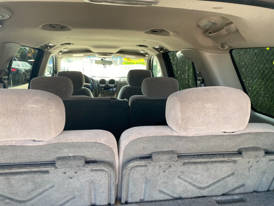 2004 GMC Envoy XL 4dr 4WD SLE, available for sale in Middle Village, New York | Middle Village Motors . Middle Village, New York 2004 GMC Envoy XL 4dr 4WD SLE, available for sale in Middle Village, New York | Middle Village Motors . Middle Village, New York