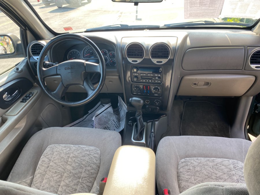2004 GMC Envoy XL 4dr 4WD SLE, available for sale in Middle Village, New York | Middle Village Motors . Middle Village, New York 2004 GMC Envoy XL 4dr 4WD SLE, available for sale in Middle Village, New York | Middle Village Motors . Middle Village, New York