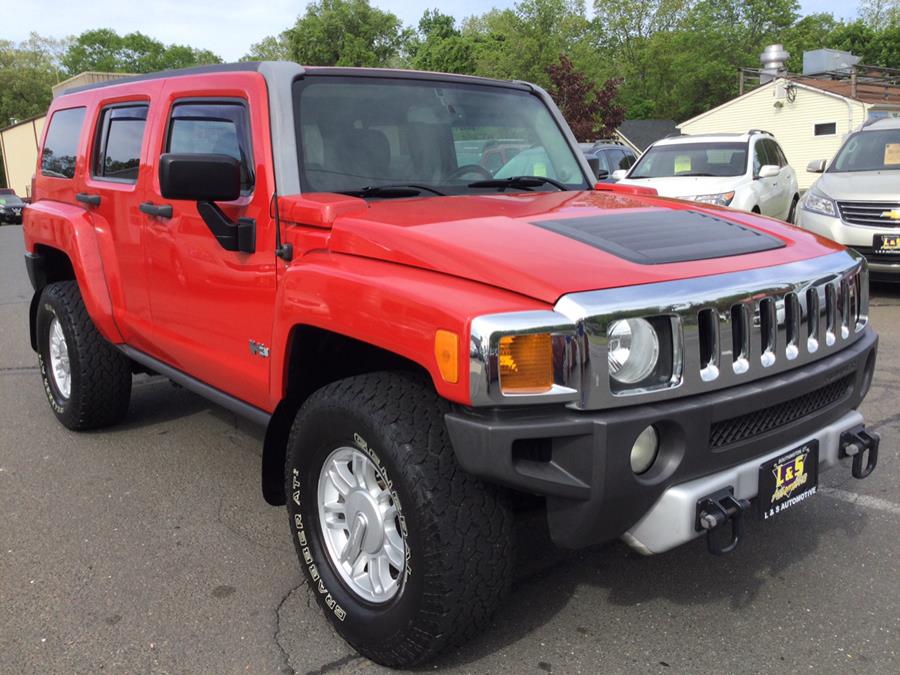 2009 HUMMER H3 4WD 4dr SUV Luxury, available for sale in Plantsville, Connecticut | L&S Automotive LLC. Plantsville, Connecticut 2009 HUMMER H3 4WD 4dr SUV Luxury, available for sale in Plantsville, Connecticut | L&S Automotive LLC. Plantsville, Connecticut