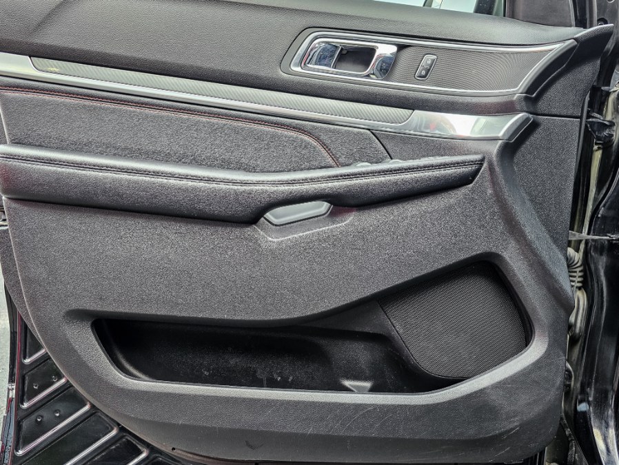 2017 Ford Explorer Sport 4WD, available for sale in Newark, New Jersey | RT Auto Center LLC. Newark, New Jersey 2017 Ford Explorer Sport 4WD, available for sale in Newark, New Jersey | RT Auto Center LLC. Newark, New Jersey