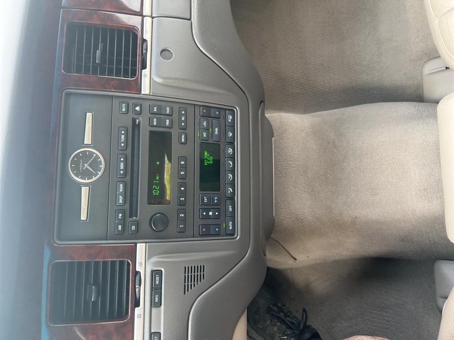 2006 Lincoln Town Car 4dr Sdn Signature, available for sale in South Windsor , Connecticut | Ful-line Auto LLC. South Windsor , Connecticut 2006 Lincoln Town Car 4dr Sdn Signature, available for sale in South Windsor , Connecticut | Ful-line Auto LLC. South Windsor , Connecticut