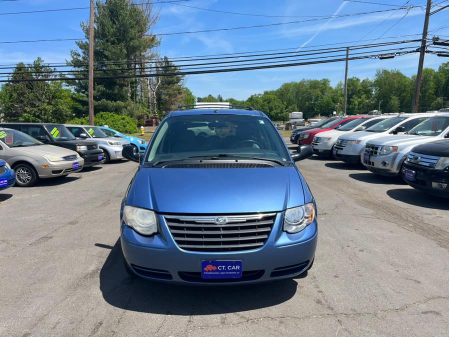 2007 Chrysler Town & Country LWB 4dr Wgn Touring, available for sale in East Windsor, Connecticut | CT Car Co LLC. East Windsor, Connecticut