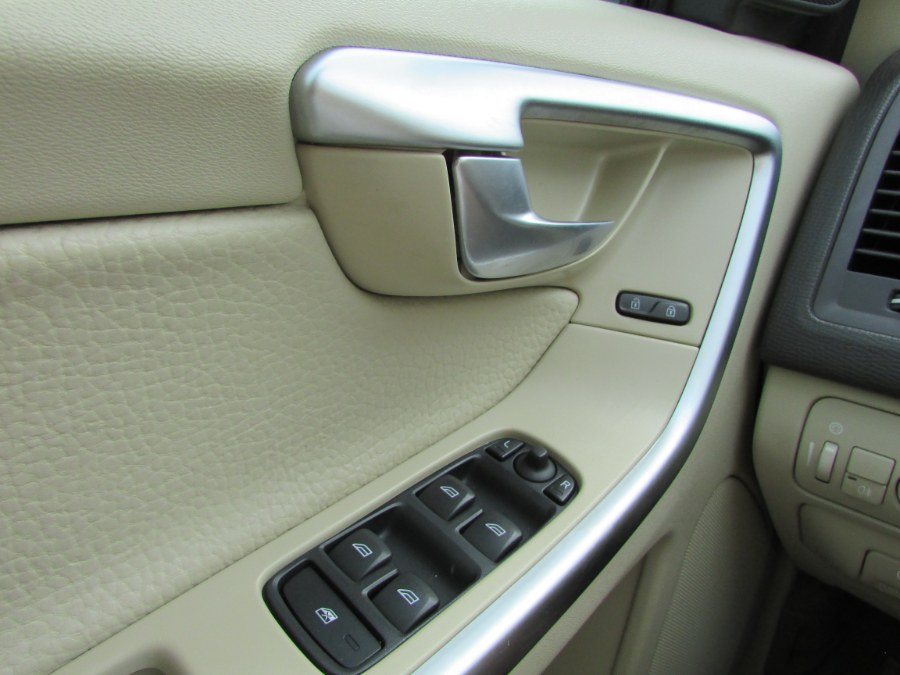2012 Volvo XC60 AWD 4dr 3.0L Premier Plus, available for sale in East Windsor, Connecticut | United Auto Sales of E Windsor, Inc. East Windsor, Connecticut 2012 Volvo XC60 AWD 4dr 3.0L Premier Plus, available for sale in East Windsor, Connecticut | United Auto Sales of E Windsor, Inc. East Windsor, Connecticut