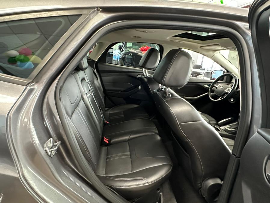2013 Ford Focus 5dr HB SE, available for sale in Inwood, New York | 5 Towns Drive. Inwood, New York 2013 Ford Focus 5dr HB SE, available for sale in Inwood, New York | 5 Towns Drive. Inwood, New York