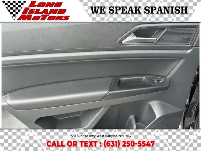 2020 Volkswagen Atlas Cross Sport 3.6L V6 SEL R-Line 4MOTION, available for sale in West Babylon, New York | Long Island Motors. West Babylon, New York 2020 Volkswagen Atlas Cross Sport 3.6L V6 SEL R-Line 4MOTION, available for sale in West Babylon, New York | Long Island Motors. West Babylon, New York