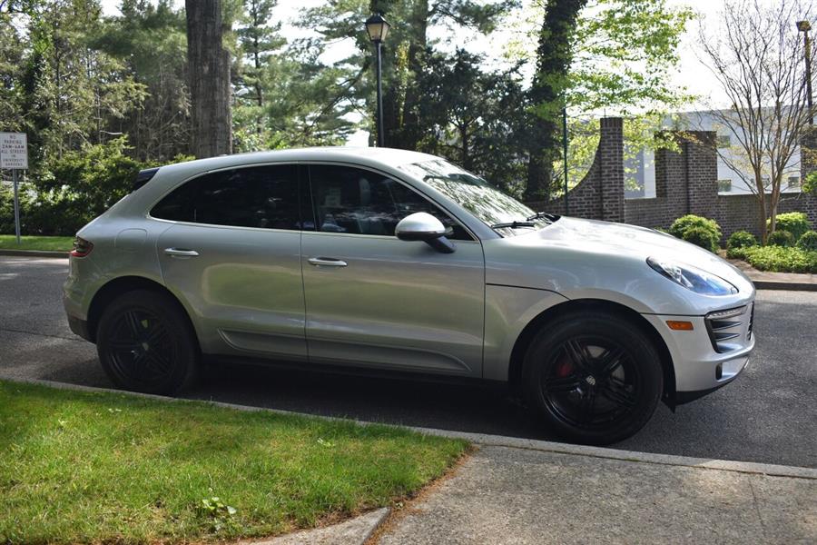 2017 Porsche Macan S AWD 4dr SUV, available for sale in Great Neck, New York | Camy Cars. Great Neck, New York 2017 Porsche Macan S AWD 4dr SUV, available for sale in Great Neck, New York | Camy Cars. Great Neck, New York
