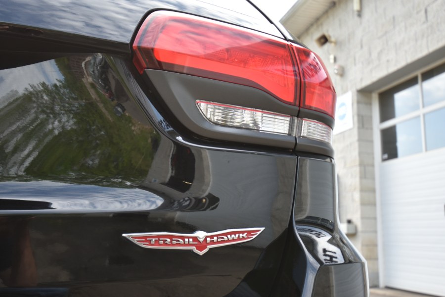 2020 Jeep Grand Cherokee Trailhawk 4x4, available for sale in Waterbury, Connecticut | Highline Car Connection. Waterbury, Connecticut 2020 Jeep Grand Cherokee Trailhawk 4x4, available for sale in Waterbury, Connecticut | Highline Car Connection. Waterbury, Connecticut