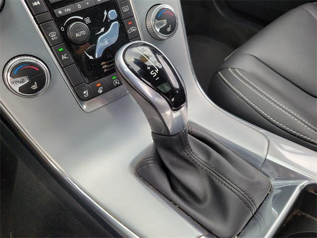 2018 Volvo S60 T5 Dynamic, available for sale in Stratford, Connecticut | Wiz Leasing Inc. Stratford, Connecticut 2018 Volvo S60 T5 Dynamic, available for sale in Stratford, Connecticut | Wiz Leasing Inc. Stratford, Connecticut