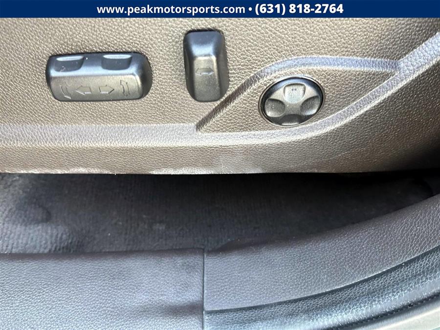 2013 Hyundai Santa Fe AWD 4dr Sport, available for sale in Bayshore, New York | Peak Automotive Inc.. Bayshore, New York 2013 Hyundai Santa Fe AWD 4dr Sport, available for sale in Bayshore, New York | Peak Automotive Inc.. Bayshore, New York