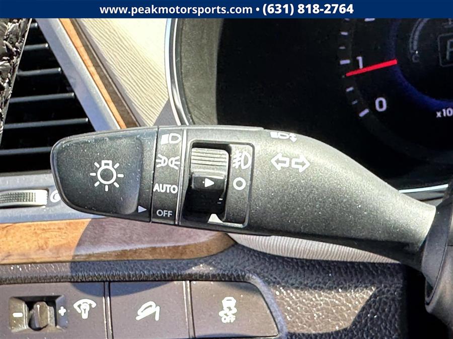2013 Hyundai Santa Fe AWD 4dr Sport, available for sale in Bayshore, New York | Peak Automotive Inc.. Bayshore, New York 2013 Hyundai Santa Fe AWD 4dr Sport, available for sale in Bayshore, New York | Peak Automotive Inc.. Bayshore, New York