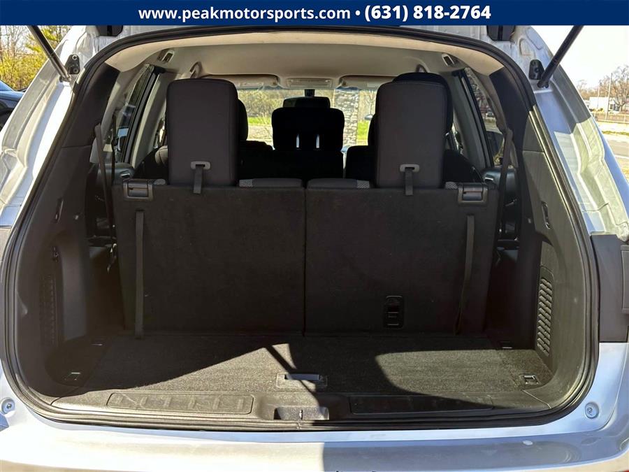 2018 Nissan Pathfinder 4x4 SV, available for sale in Bayshore, New York | Peak Automotive Inc.. Bayshore, New York 2018 Nissan Pathfinder 4x4 SV, available for sale in Bayshore, New York | Peak Automotive Inc.. Bayshore, New York