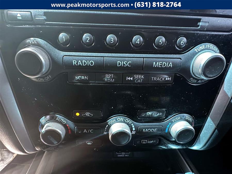 2018 Nissan Pathfinder 4x4 SV, available for sale in Bayshore, New York | Peak Automotive Inc.. Bayshore, New York 2018 Nissan Pathfinder 4x4 SV, available for sale in Bayshore, New York | Peak Automotive Inc.. Bayshore, New York