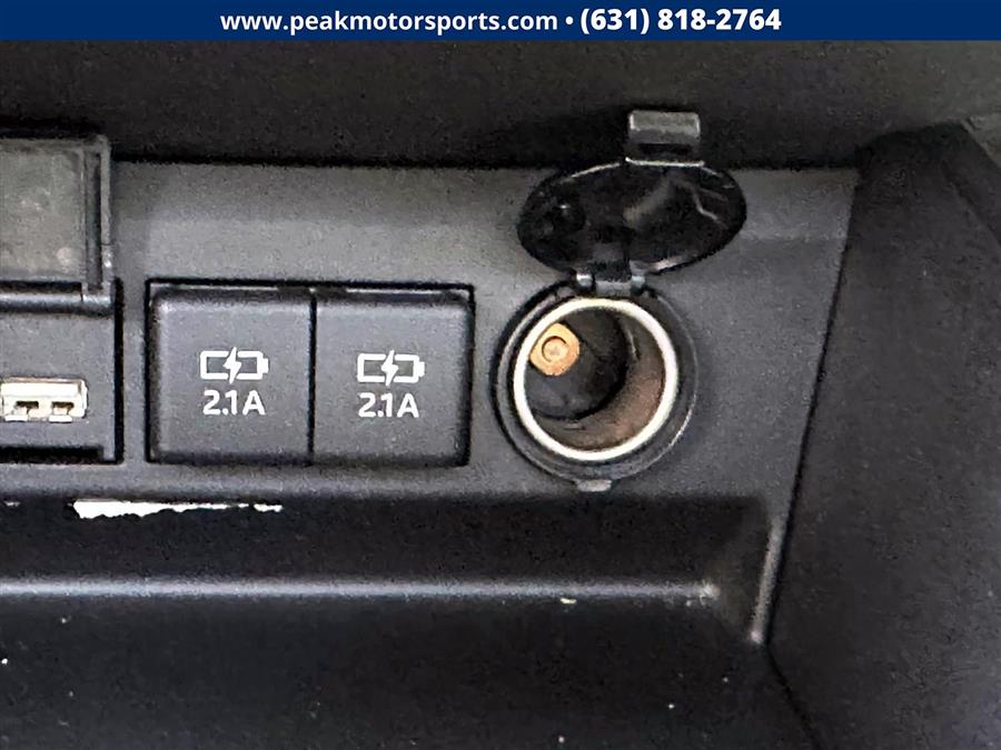 2021 Toyota Highlander Hybrid Platinum AWD (Natl), available for sale in Bayshore, New York | Peak Automotive Inc.. Bayshore, New York 2021 Toyota Highlander Hybrid Platinum AWD (Natl), available for sale in Bayshore, New York | Peak Automotive Inc.. Bayshore, New York