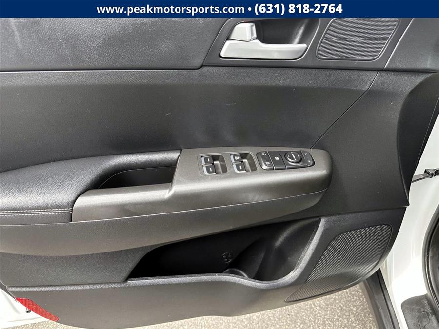 2020 Kia Sportage LX AWD, available for sale in Bayshore, New York | Peak Automotive Inc.. Bayshore, New York 2020 Kia Sportage LX AWD, available for sale in Bayshore, New York | Peak Automotive Inc.. Bayshore, New York