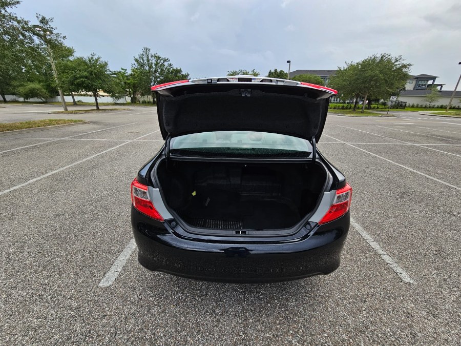 2012 Toyota Camry Hybrid 4dr Sdn XLE, available for sale in Longwood, Florida | Majestic Autos Inc.. Longwood, Florida 2012 Toyota Camry Hybrid 4dr Sdn XLE, available for sale in Longwood, Florida | Majestic Autos Inc.. Longwood, Florida