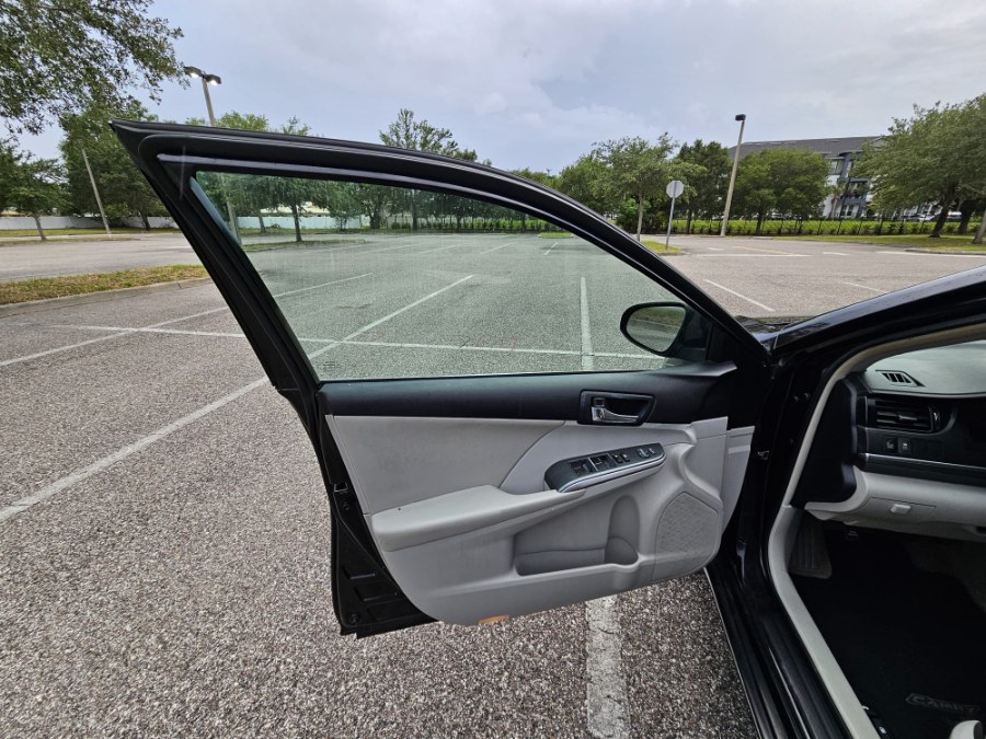 2012 Toyota Camry Hybrid 4dr Sdn XLE, available for sale in Longwood, Florida | Majestic Autos Inc.. Longwood, Florida 2012 Toyota Camry Hybrid 4dr Sdn XLE, available for sale in Longwood, Florida | Majestic Autos Inc.. Longwood, Florida
