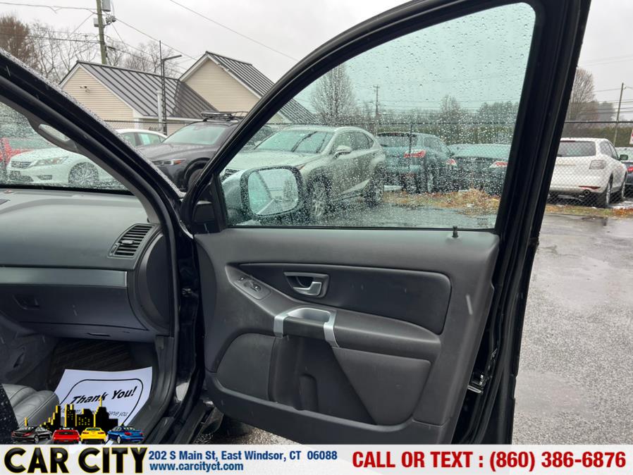 2013 Volvo XC90 AWD 4dr Premier Plus, available for sale in East Windsor, Connecticut | Car City LLC. East Windsor, Connecticut 2013 Volvo XC90 AWD 4dr Premier Plus, available for sale in East Windsor, Connecticut | Car City LLC. East Windsor, Connecticut
