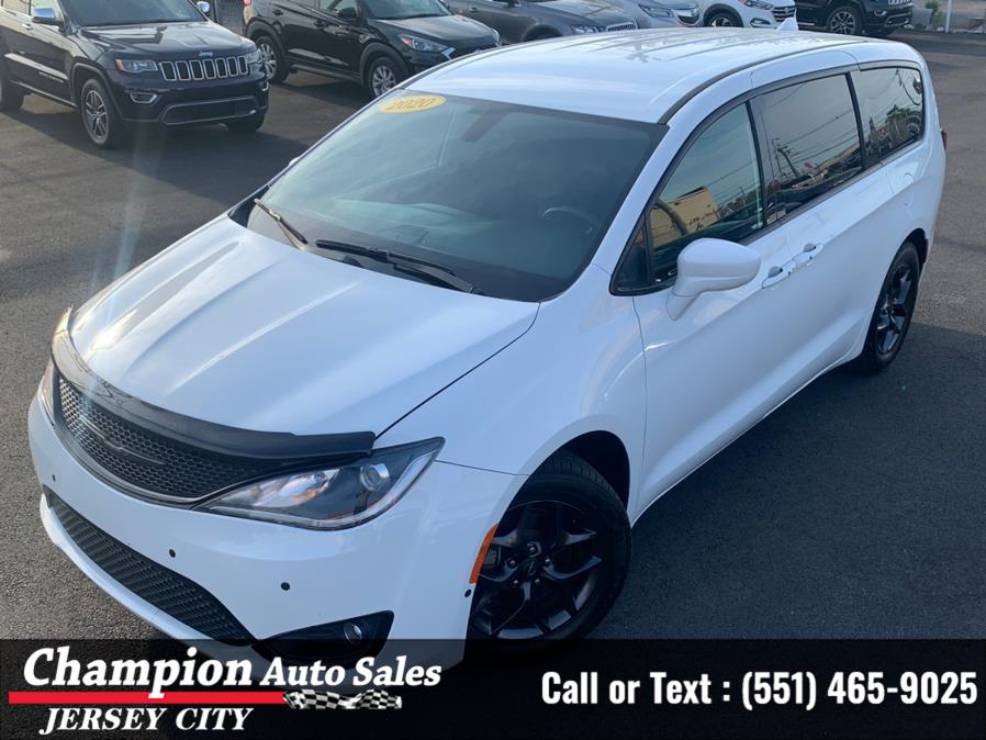 2020 Chrysler Pacifica Touring FWD, available for sale in Jersey City, New Jersey | Champion Auto Sales. Jersey City, New Jersey 2020 Chrysler Pacifica Touring FWD, available for sale in Jersey City, New Jersey | Champion Auto Sales. Jersey City, New Jersey