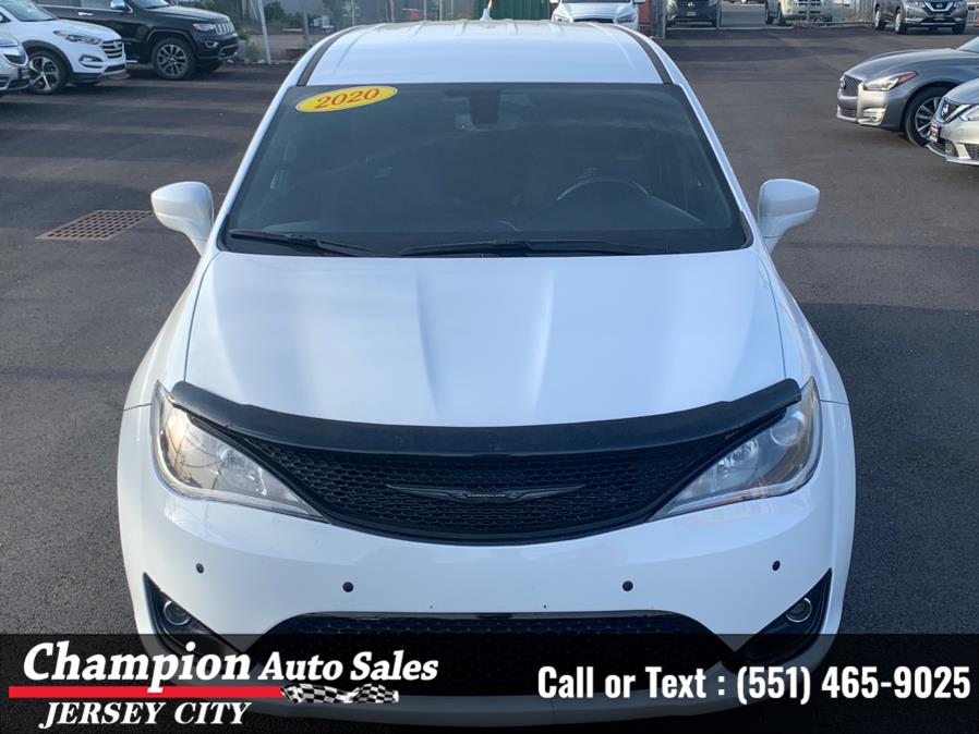 2020 Chrysler Pacifica Touring FWD, available for sale in Jersey City, New Jersey | Champion Auto Sales. Jersey City, New Jersey 2020 Chrysler Pacifica Touring FWD, available for sale in Jersey City, New Jersey | Champion Auto Sales. Jersey City, New Jersey