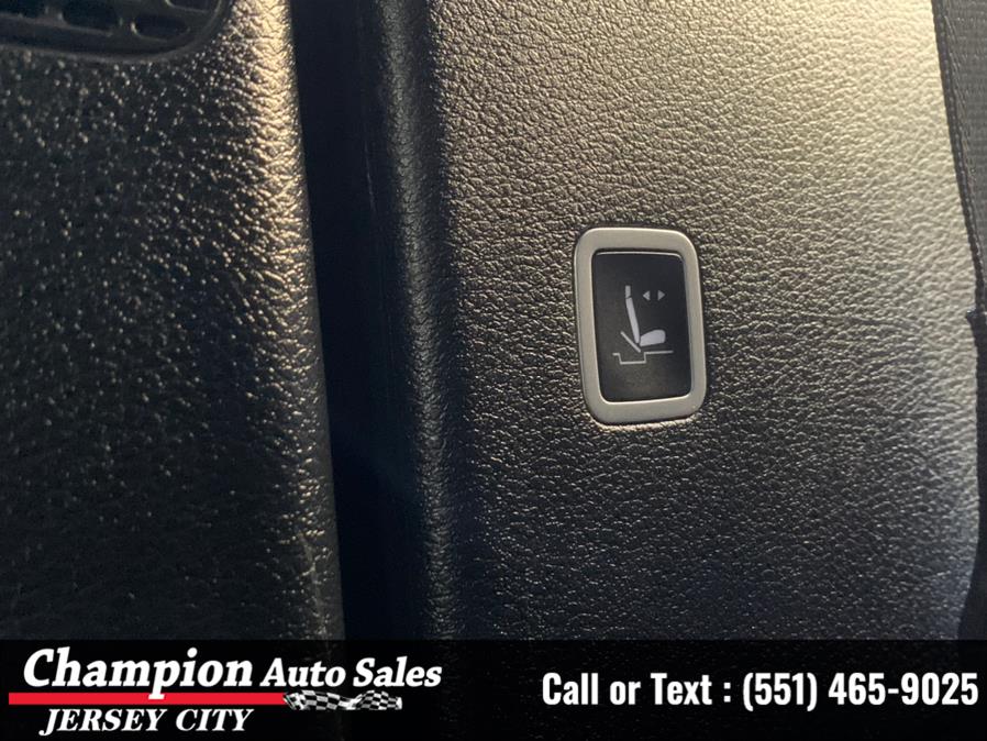 2020 Chrysler Pacifica Touring FWD, available for sale in Jersey City, New Jersey | Champion Auto Sales. Jersey City, New Jersey 2020 Chrysler Pacifica Touring FWD, available for sale in Jersey City, New Jersey | Champion Auto Sales. Jersey City, New Jersey