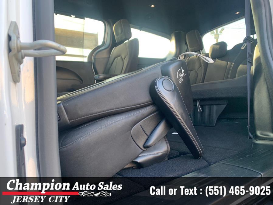 2020 Chrysler Pacifica Touring FWD, available for sale in Jersey City, New Jersey | Champion Auto Sales. Jersey City, New Jersey 2020 Chrysler Pacifica Touring FWD, available for sale in Jersey City, New Jersey | Champion Auto Sales. Jersey City, New Jersey
