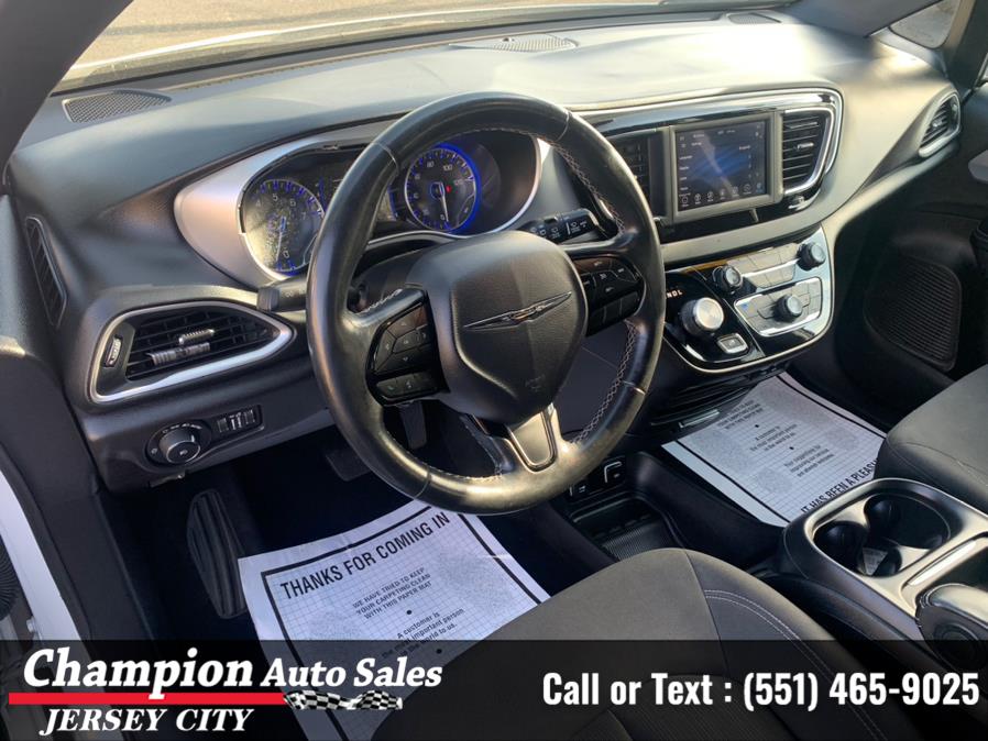 2020 Chrysler Pacifica Touring FWD, available for sale in Jersey City, New Jersey | Champion Auto Sales of JC. Jersey City, New Jersey 2020 Chrysler Pacifica Touring FWD, available for sale in Jersey City, New Jersey | Champion Auto Sales of JC. Jersey City, New Jersey