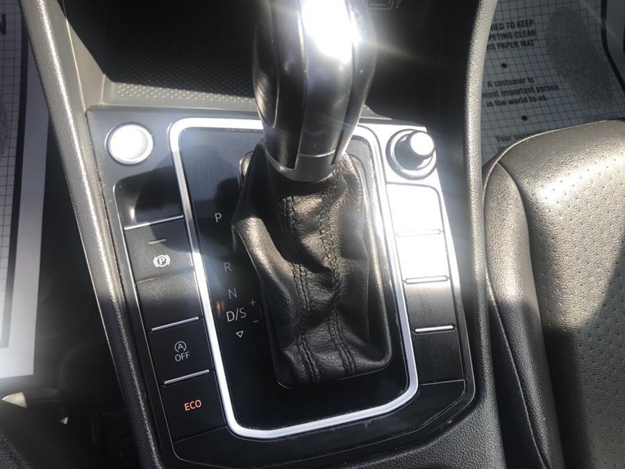 2019 Volkswagen Jetta 1.4T SE, available for sale in Jamaica, New York | Hillside Auto Outlet 2. Jamaica, New York 2019 Volkswagen Jetta 1.4T SE, available for sale in Jamaica, New York | Hillside Auto Outlet 2. Jamaica, New York