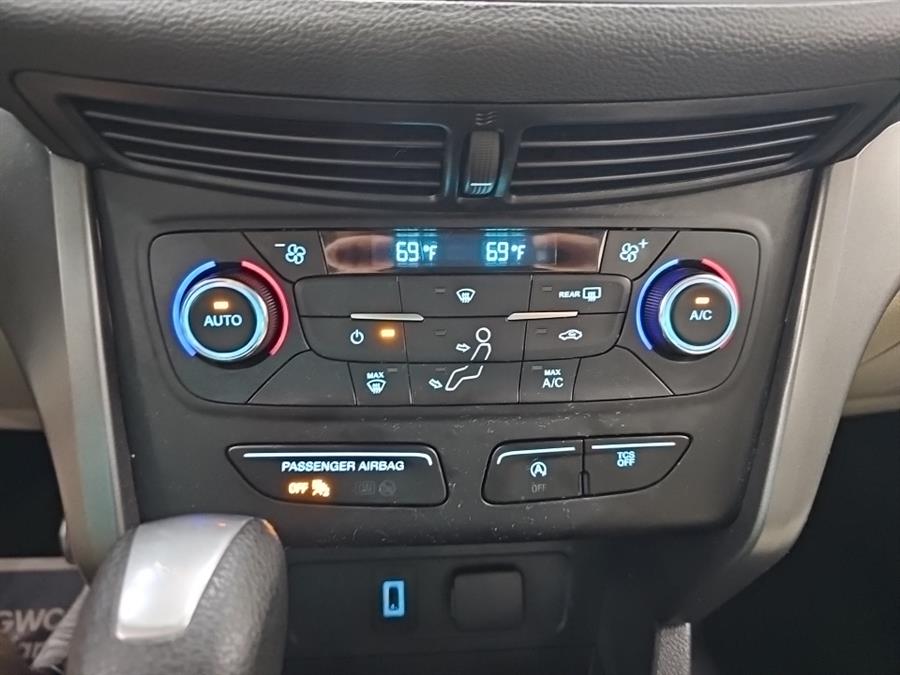 2017 Ford Escape SE 4WD, available for sale in West Haven, Connecticut | Auto Fair Inc.. West Haven, Connecticut 2017 Ford Escape SE 4WD, available for sale in West Haven, Connecticut | Auto Fair Inc.. West Haven, Connecticut