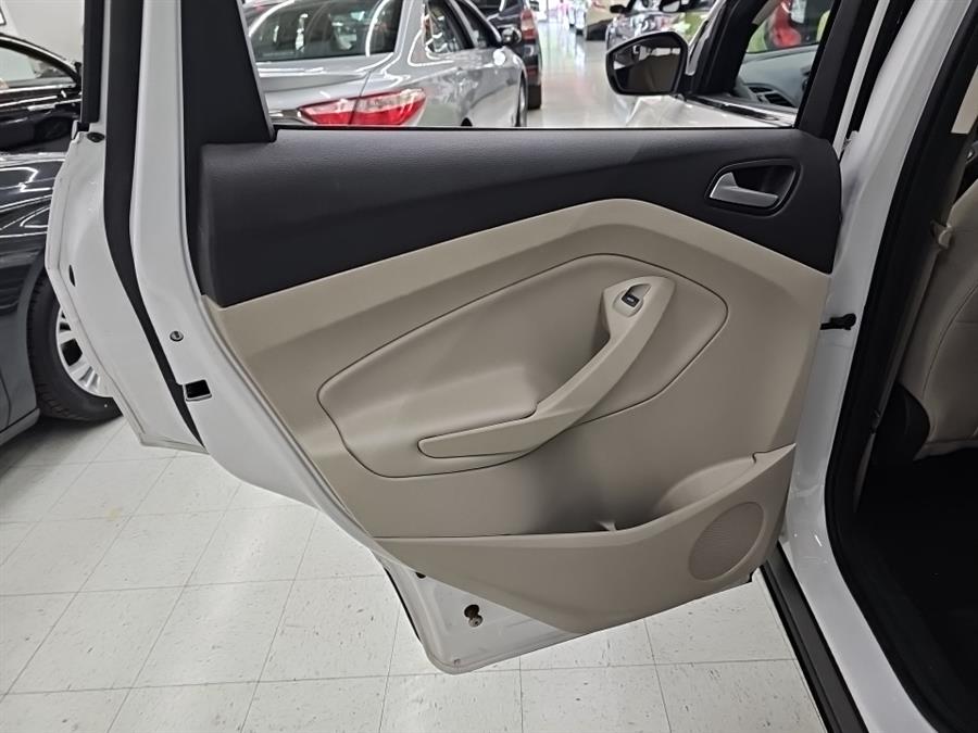 2017 Ford Escape SE 4WD, available for sale in West Haven, Connecticut | Auto Fair Inc.. West Haven, Connecticut 2017 Ford Escape SE 4WD, available for sale in West Haven, Connecticut | Auto Fair Inc.. West Haven, Connecticut