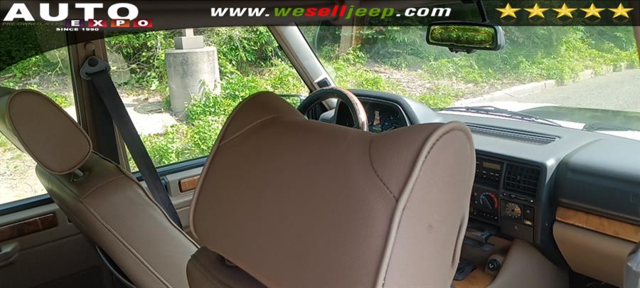 1995 Land Rover Range Rover 4dr Wagon County Classic 100" WB, available for sale in Huntington, New York | Auto Expo. Huntington, New York 1995 Land Rover Range Rover 4dr Wagon County Classic 100" WB, available for sale in Huntington, New York | Auto Expo. Huntington, New York