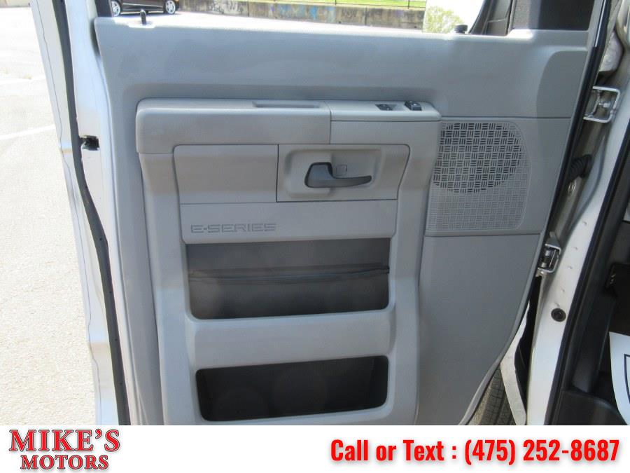 2009 Ford Econoline Wagon E-350 Super Duty XLT, available for sale in Stratford, Connecticut | Mike's Motors LLC. Stratford, Connecticut 2009 Ford Econoline Wagon E-350 Super Duty XLT, available for sale in Stratford, Connecticut | Mike's Motors LLC. Stratford, Connecticut