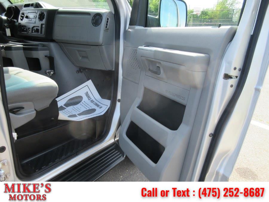 2009 Ford Econoline Wagon E-350 Super Duty XLT, available for sale in Stratford, Connecticut | Mike's Motors LLC. Stratford, Connecticut 2009 Ford Econoline Wagon E-350 Super Duty XLT, available for sale in Stratford, Connecticut | Mike's Motors LLC. Stratford, Connecticut