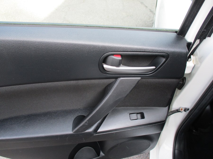 2013 Mazda Mazda3 4dr Sdn Auto i Sport, available for sale in Meriden, Connecticut | Cos Central Auto. Meriden, Connecticut 2013 Mazda Mazda3 4dr Sdn Auto i Sport, available for sale in Meriden, Connecticut | Cos Central Auto. Meriden, Connecticut