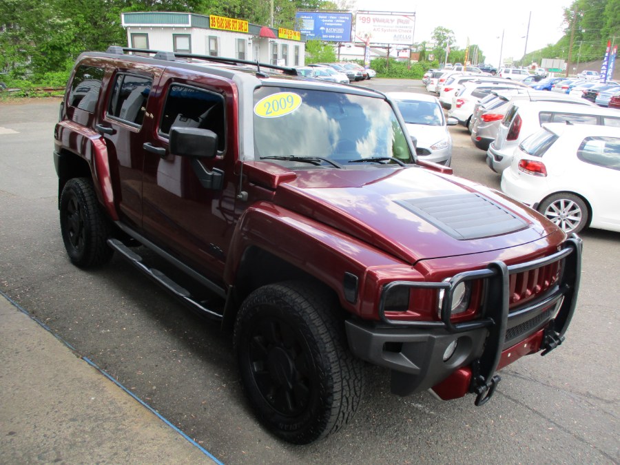 2009 HUMMER H3 4WD 4dr SUV Luxury, available for sale in Meriden, Connecticut | Cos Central Auto. Meriden, Connecticut 2009 HUMMER H3 4WD 4dr SUV Luxury, available for sale in Meriden, Connecticut | Cos Central Auto. Meriden, Connecticut