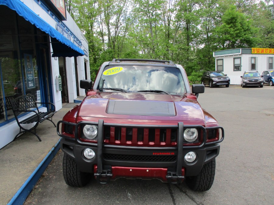 2009 HUMMER H3 4WD 4dr SUV Luxury, available for sale in Meriden, Connecticut | Cos Central Auto. Meriden, Connecticut 2009 HUMMER H3 4WD 4dr SUV Luxury, available for sale in Meriden, Connecticut | Cos Central Auto. Meriden, Connecticut