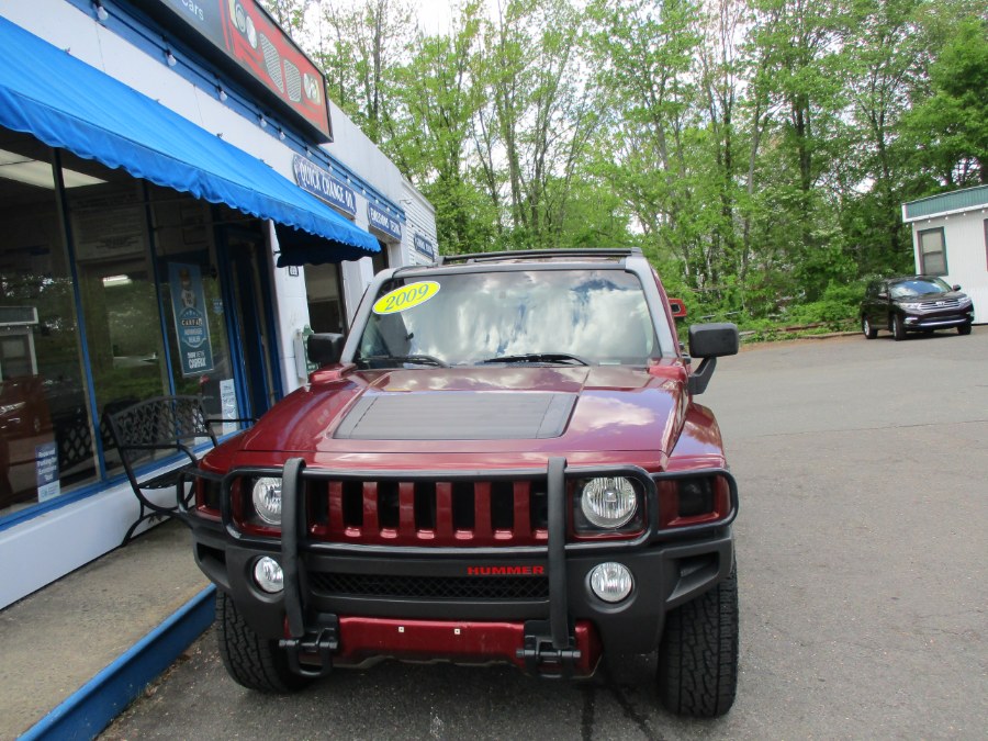 2009 HUMMER H3 4WD 4dr SUV Luxury, available for sale in Meriden, Connecticut | Cos Central Auto. Meriden, Connecticut 2009 HUMMER H3 4WD 4dr SUV Luxury, available for sale in Meriden, Connecticut | Cos Central Auto. Meriden, Connecticut