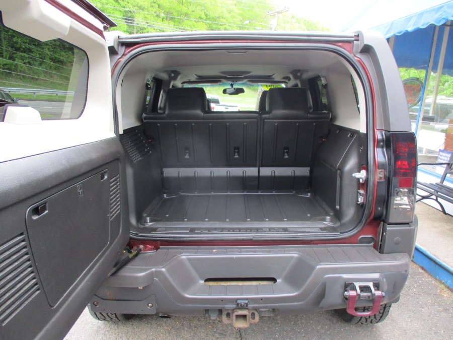 2009 HUMMER H3 4WD 4dr SUV Luxury, available for sale in Meriden, Connecticut | Cos Central Auto. Meriden, Connecticut 2009 HUMMER H3 4WD 4dr SUV Luxury, available for sale in Meriden, Connecticut | Cos Central Auto. Meriden, Connecticut