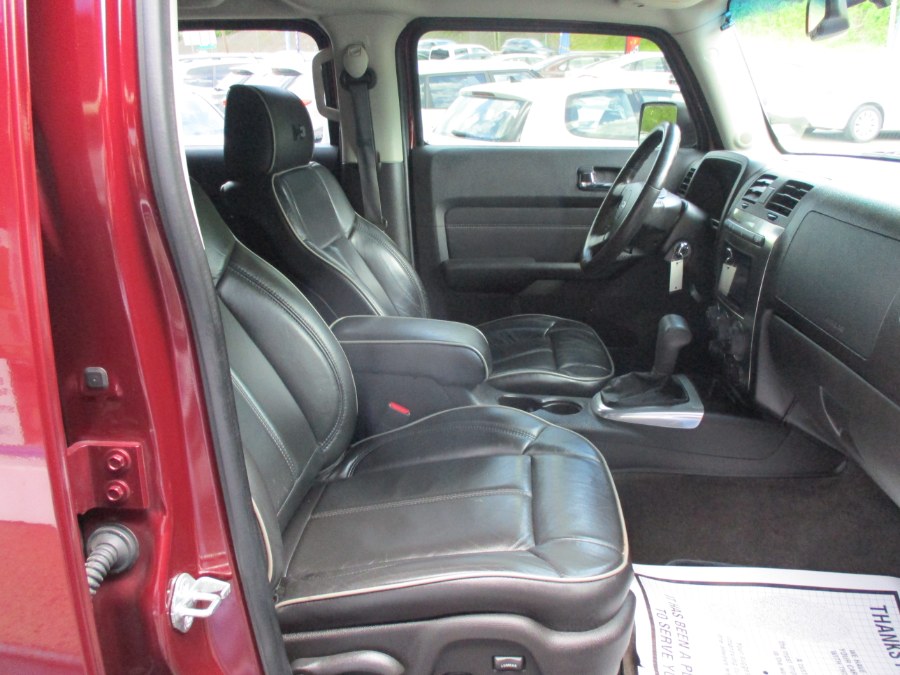 2009 HUMMER H3 4WD 4dr SUV Luxury, available for sale in Meriden, Connecticut | Cos Central Auto. Meriden, Connecticut 2009 HUMMER H3 4WD 4dr SUV Luxury, available for sale in Meriden, Connecticut | Cos Central Auto. Meriden, Connecticut