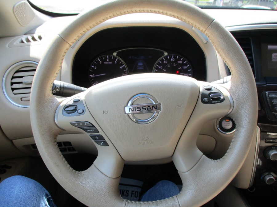 2013 Nissan Pathfinder 4WD 4dr S, available for sale in Meriden, Connecticut | Cos Central Auto. Meriden, Connecticut 2013 Nissan Pathfinder 4WD 4dr S, available for sale in Meriden, Connecticut | Cos Central Auto. Meriden, Connecticut