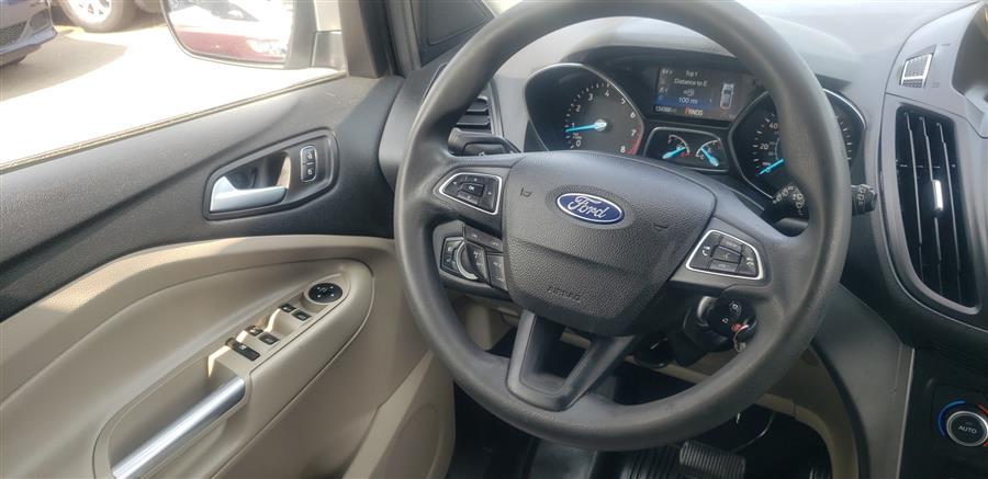 2018 Ford Escape SE FWD, available for sale in Little Ferry, New Jersey | Victoria Preowned Autos Inc. Little Ferry, New Jersey 2018 Ford Escape SE FWD, available for sale in Little Ferry, New Jersey | Victoria Preowned Autos Inc. Little Ferry, New Jersey