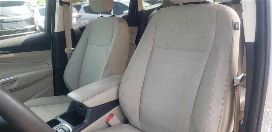 2018 Ford Escape SE FWD, available for sale in Little Ferry, New Jersey | Victoria Preowned Autos Inc. Little Ferry, New Jersey 2018 Ford Escape SE FWD, available for sale in Little Ferry, New Jersey | Victoria Preowned Autos Inc. Little Ferry, New Jersey