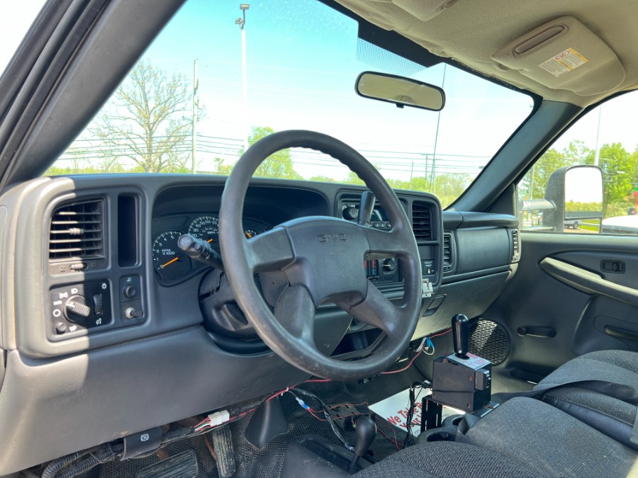 2004 GMC Sierra 2500HD Reg Cab 133" WB 4WD, available for sale in Ortonville, Michigan | Marsh Auto Sales LLC. Ortonville, Michigan 2004 GMC Sierra 2500HD Reg Cab 133" WB 4WD, available for sale in Ortonville, Michigan | Marsh Auto Sales LLC. Ortonville, Michigan