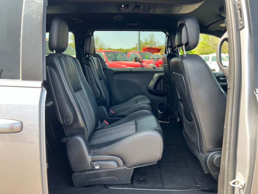 2015 Chrysler Town & Country 4dr Wgn S, available for sale in Ortonville, Michigan | Marsh Auto Sales LLC. Ortonville, Michigan 2015 Chrysler Town & Country 4dr Wgn S, available for sale in Ortonville, Michigan | Marsh Auto Sales LLC. Ortonville, Michigan