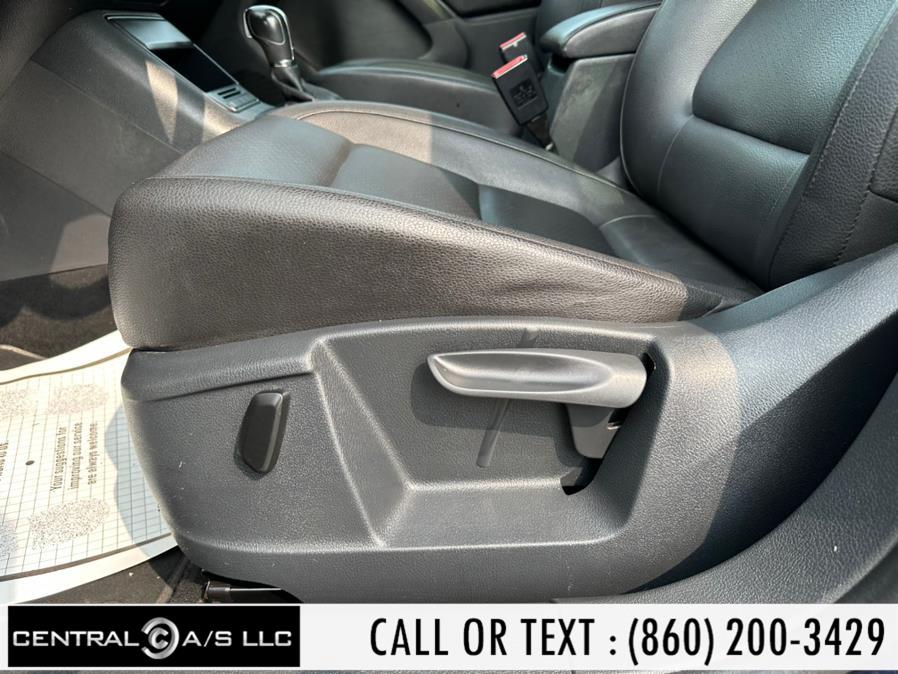 2013 Volkswagen Tiguan 4WD 4dr Auto S, available for sale in East Windsor, Connecticut | Central A/S LLC. East Windsor, Connecticut 2013 Volkswagen Tiguan 4WD 4dr Auto S, available for sale in East Windsor, Connecticut | Central A/S LLC. East Windsor, Connecticut