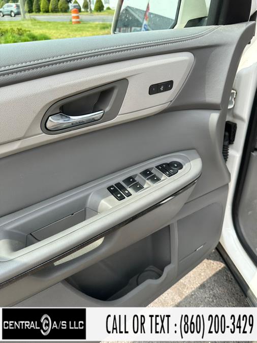 2015 Chevrolet Traverse AWD 4dr LTZ, available for sale in East Windsor, Connecticut | Central A/S LLC. East Windsor, Connecticut 2015 Chevrolet Traverse AWD 4dr LTZ, available for sale in East Windsor, Connecticut | Central A/S LLC. East Windsor, Connecticut